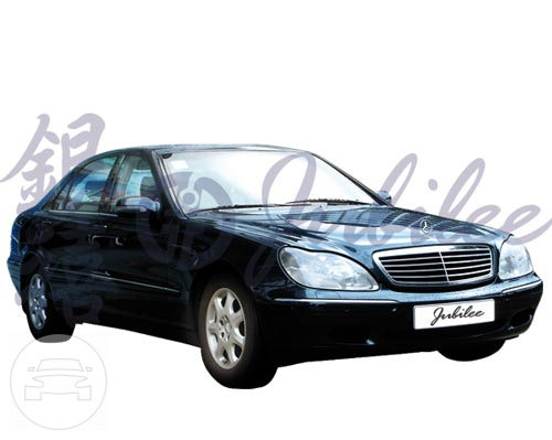 BENZ W220 (Black)
Sedan /
Central And Western District, Hong Kong

 / Hourly HKD 0.00
