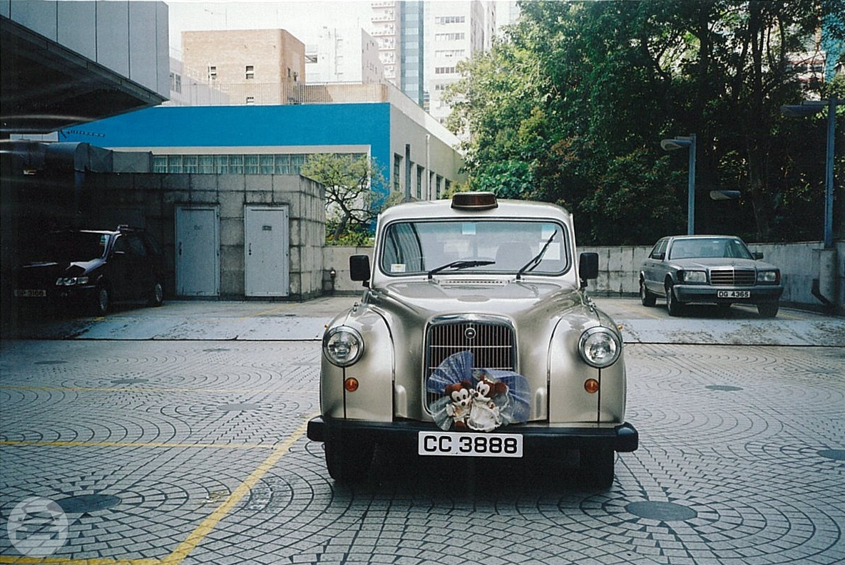 London Taxi (Golden)
Sedan /
Central And Western District, Hong Kong

 / Hourly HKD 0.00
