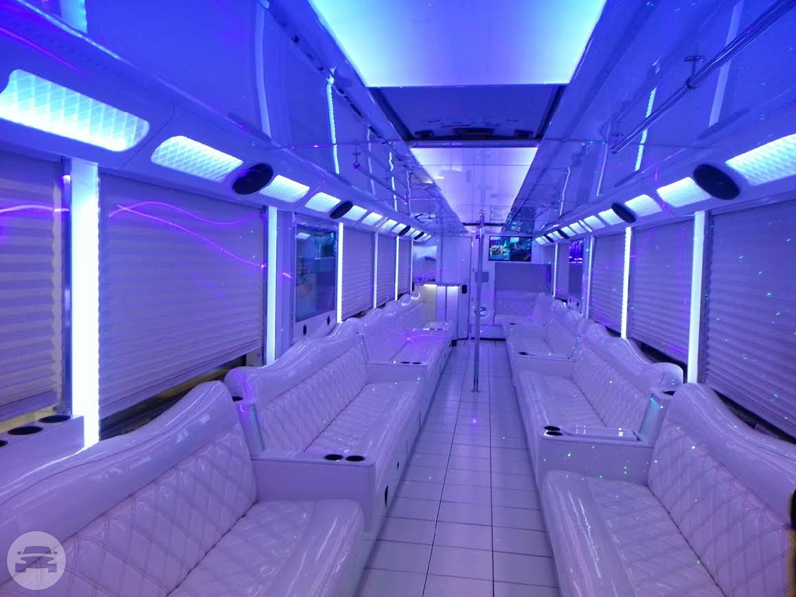 Party Bus 55 Pax
Party Limo Bus /


 / Hourly HKD 0.00
