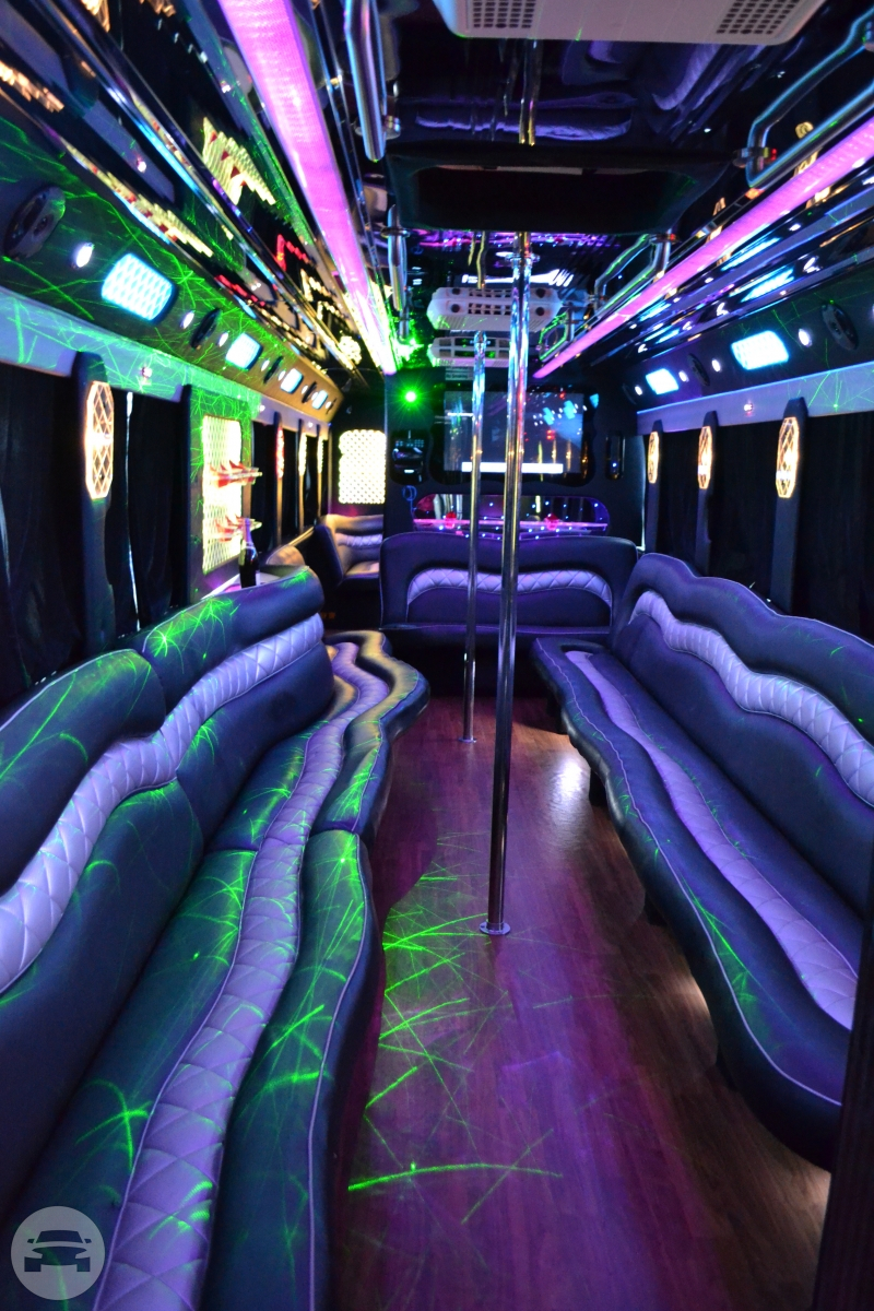 50 Pax party bus with a VIP Room
Party Limo Bus /


 / Hourly HKD 0.00
