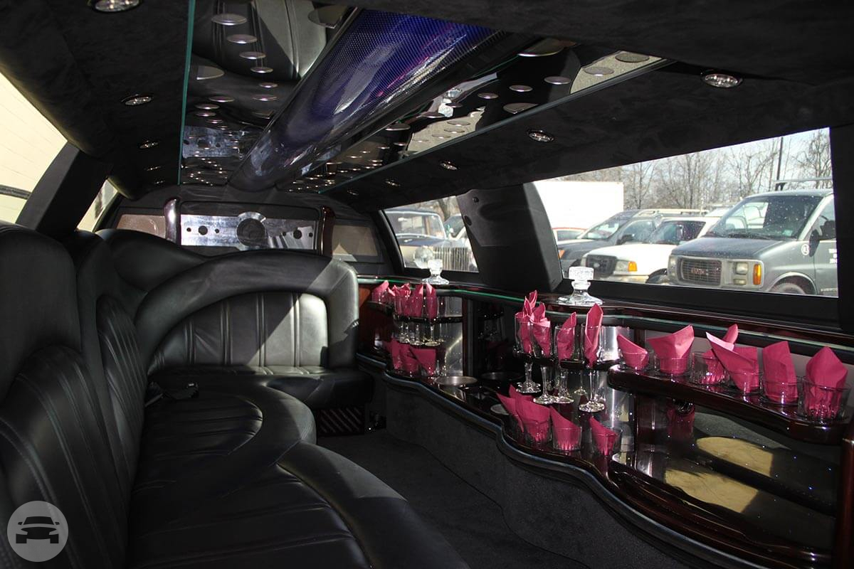 Chrysler 300 Stretch
Limo /


 / Hourly HKD 0.00
