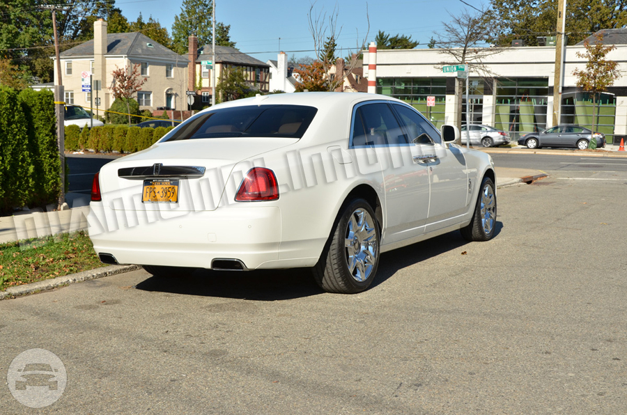 Rolls Royce Ghost Limousine
Limo /


 / Hourly HKD 200.00
