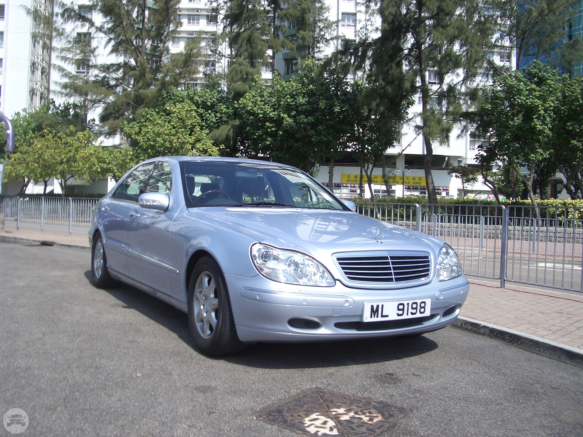 Mercedes Benz
Sedan /
Hong Kong Island, Hong Kong

 / Hourly HKD 550.00
 / Airport Transfer HKD 1,000.00
