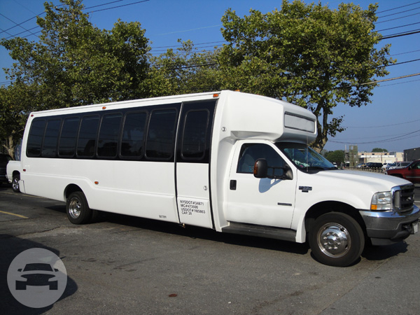 27 Passenger Shuttle Buses
Coach Bus /


 / Hourly HKD 115.00
