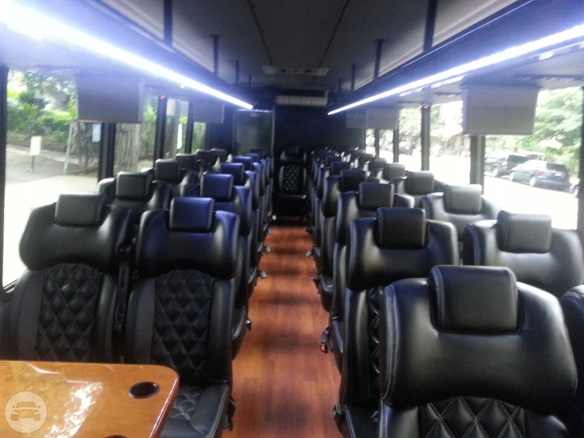 35 Passengers Executive Bus
Coach Bus /


 / Hourly HKD 0.00

