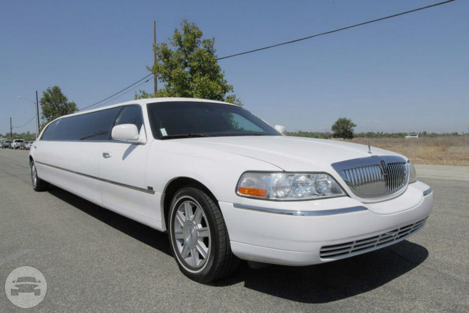 White 10-Passenger Lincoln Limousine
Limo /


 / Hourly HKD 0.00
