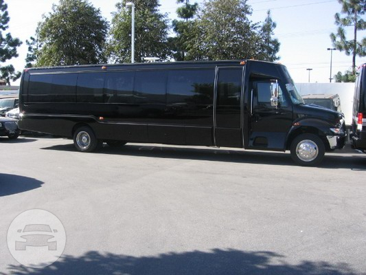 Party Bus - 30 Passenger (Black)
Party Limo Bus /


 / Hourly HKD 0.00
