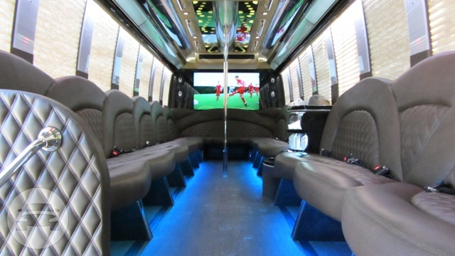 2016 33 Pass F 550 Party Bus
Party Limo Bus /


 / Hourly HKD 0.00
