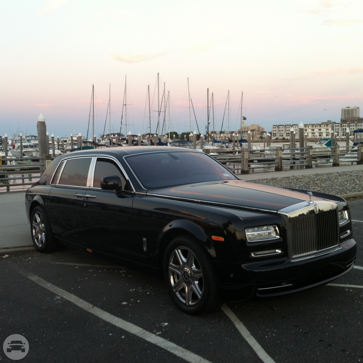 Rolls Royce Phantom LWB Black
Sedan /


 / Hourly HKD 0.00
