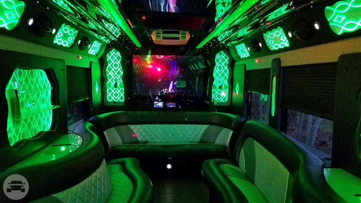 40 Passenger Party Bus Limo
Party Limo Bus /


 / Hourly HKD 225.00
