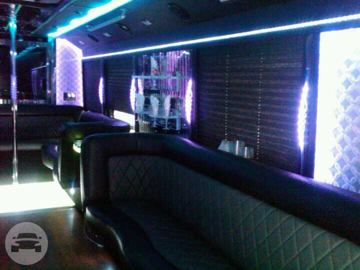 Party Bus - 27 Passenger
Party Limo Bus /


 / Hourly HKD 0.00
