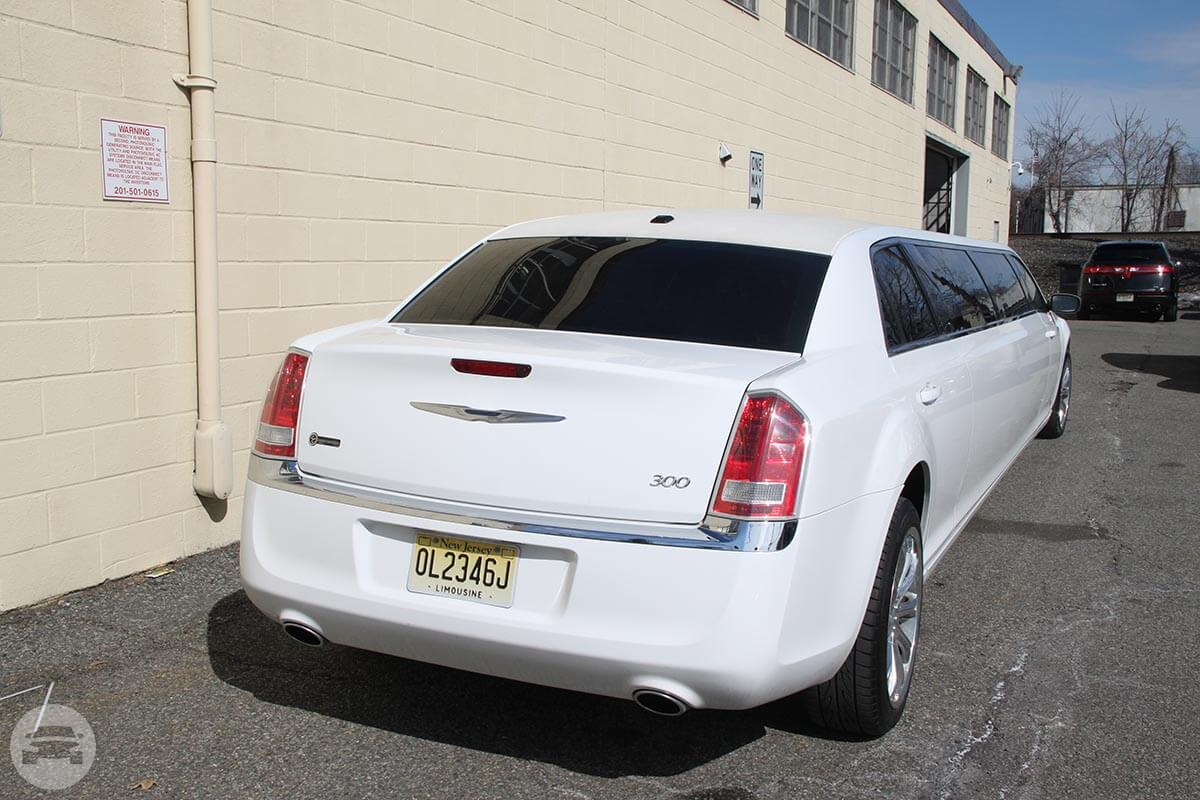 Chrysler 300 Stretch
Limo /


 / Hourly HKD 0.00
