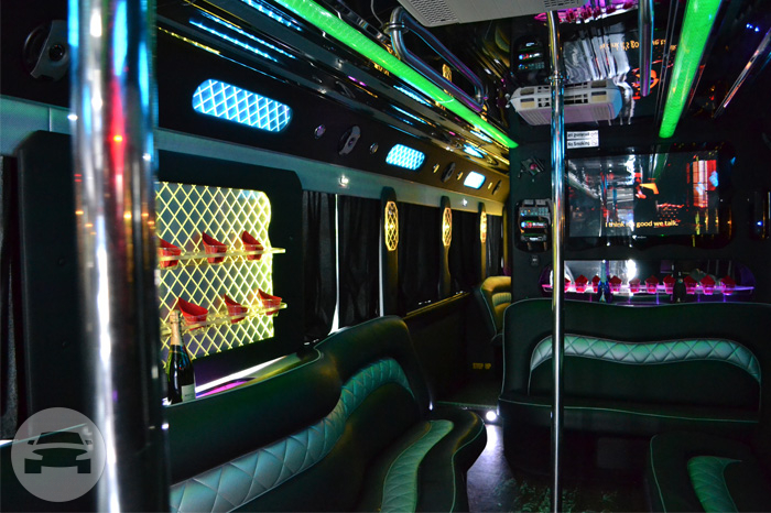 50 Pax party bus with a VIP Room
Party Limo Bus /


 / Hourly HKD 0.00
