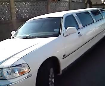 10 Passenger Lincoln Town Car Super Stretch - White
Limo /


 / Hourly HKD 0.00
