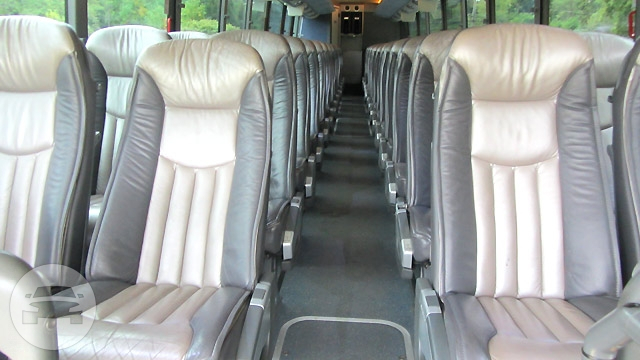 Setra Mercedes Coach Bus White 56 passenger
Coach Bus /


 / Hourly HKD 0.00
