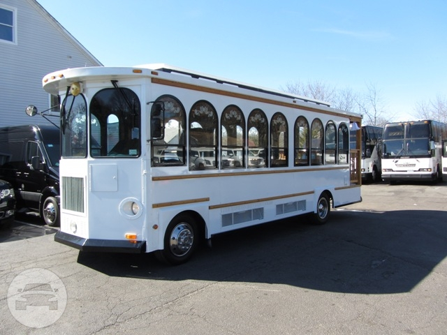 Classic Trolley 22-24 Passenger
Coach Bus /


 / Hourly HKD 0.00
