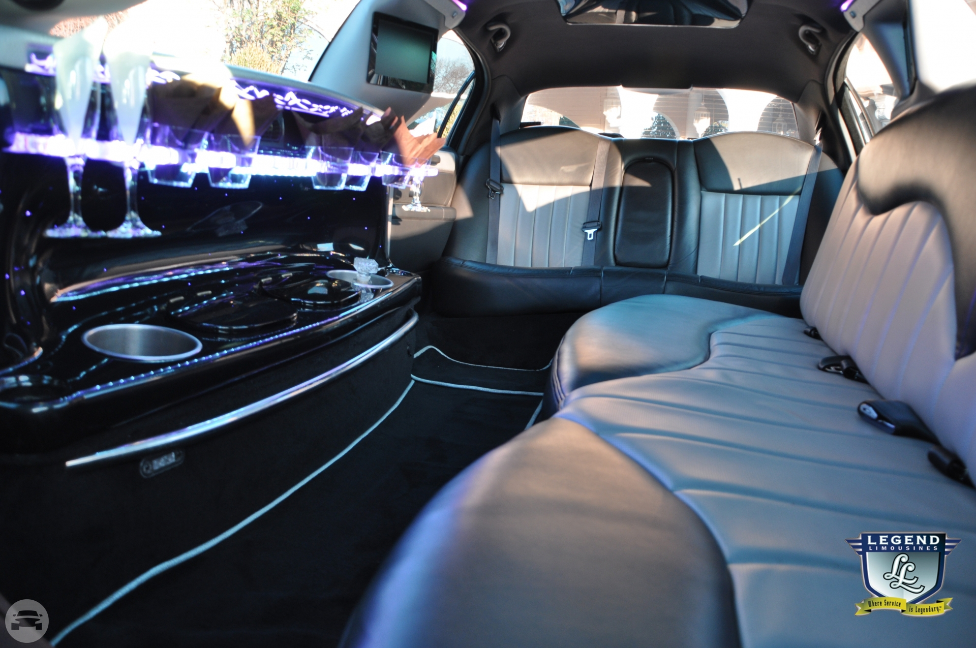 8-10 Passenger Lincoln Stretch Limousines
Limo /


 / Hourly HKD 0.00
