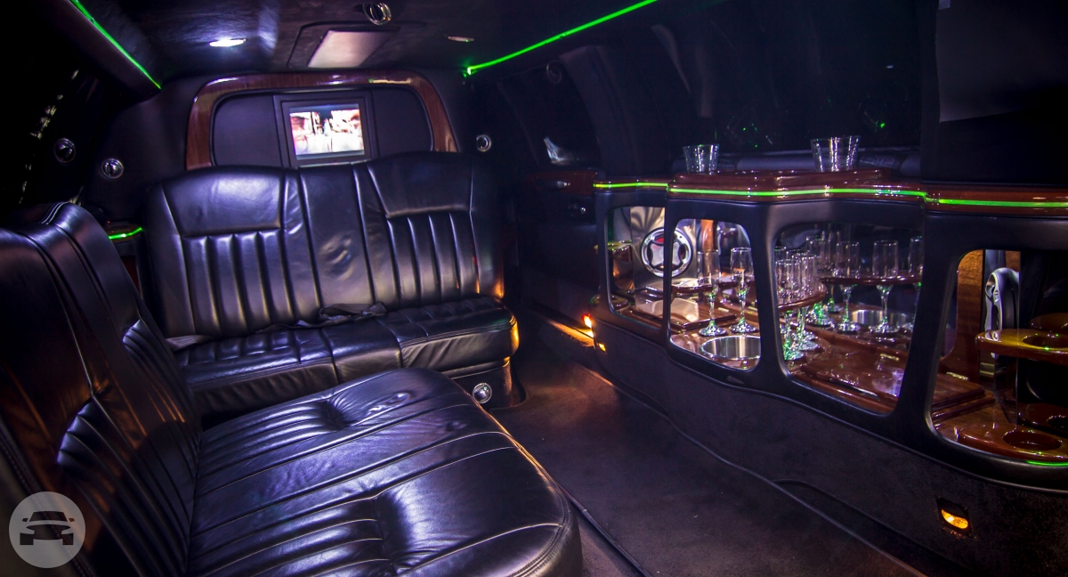Stretch Limousine
Limo /


 / Hourly HKD 0.00
