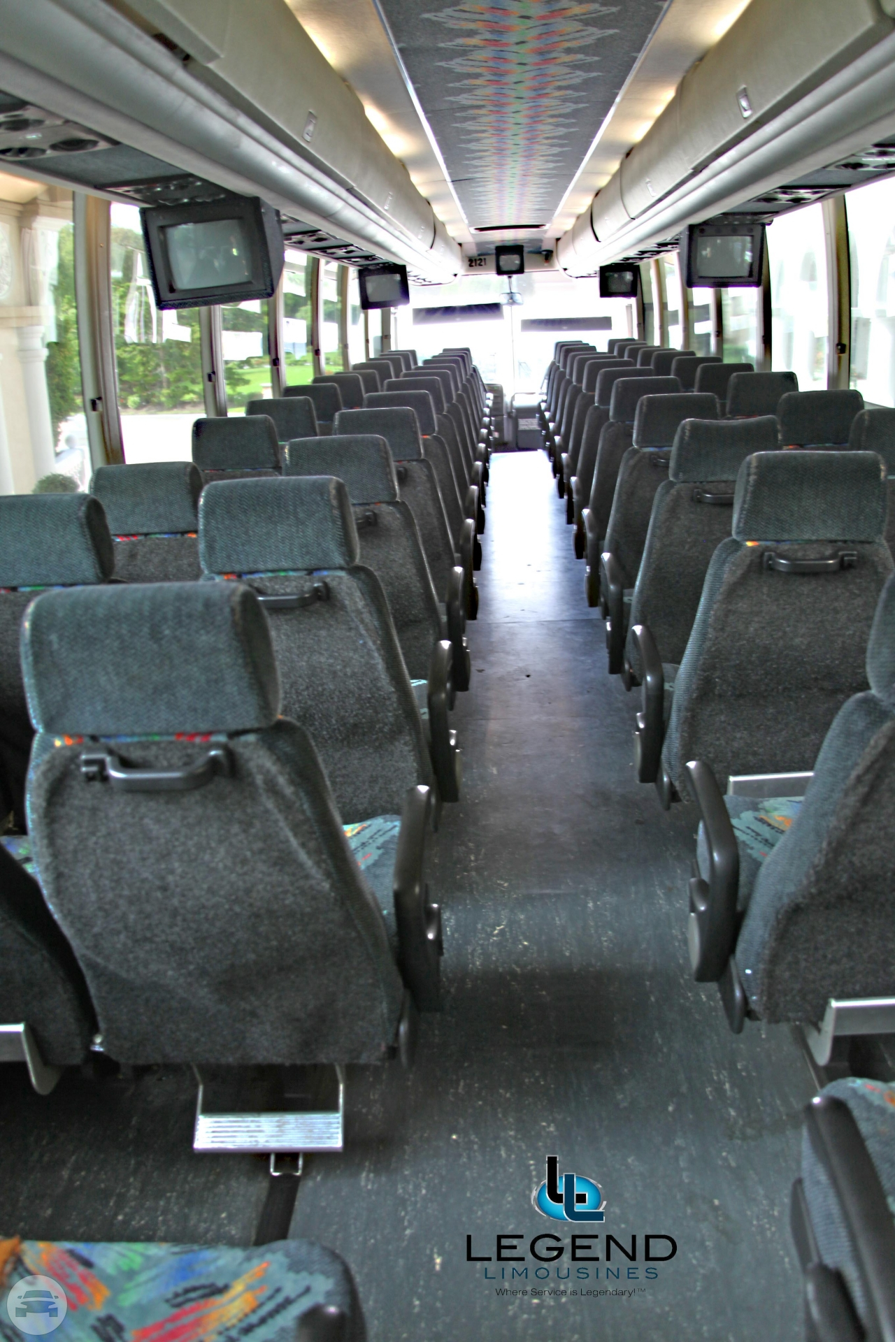 51-55 Passenger Coach Bus
Coach Bus /


 / Hourly HKD 135.00
