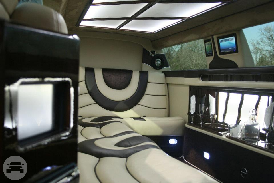 Jaguar Stretch Limousine 
Limo /


 / Hourly HKD 0.00
