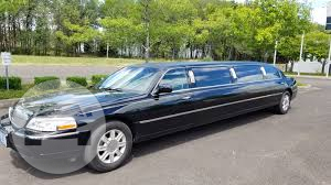 Lincoln Town Car Stretch Limo 10 Passenger
Limo /


 / Hourly HKD 75.00
