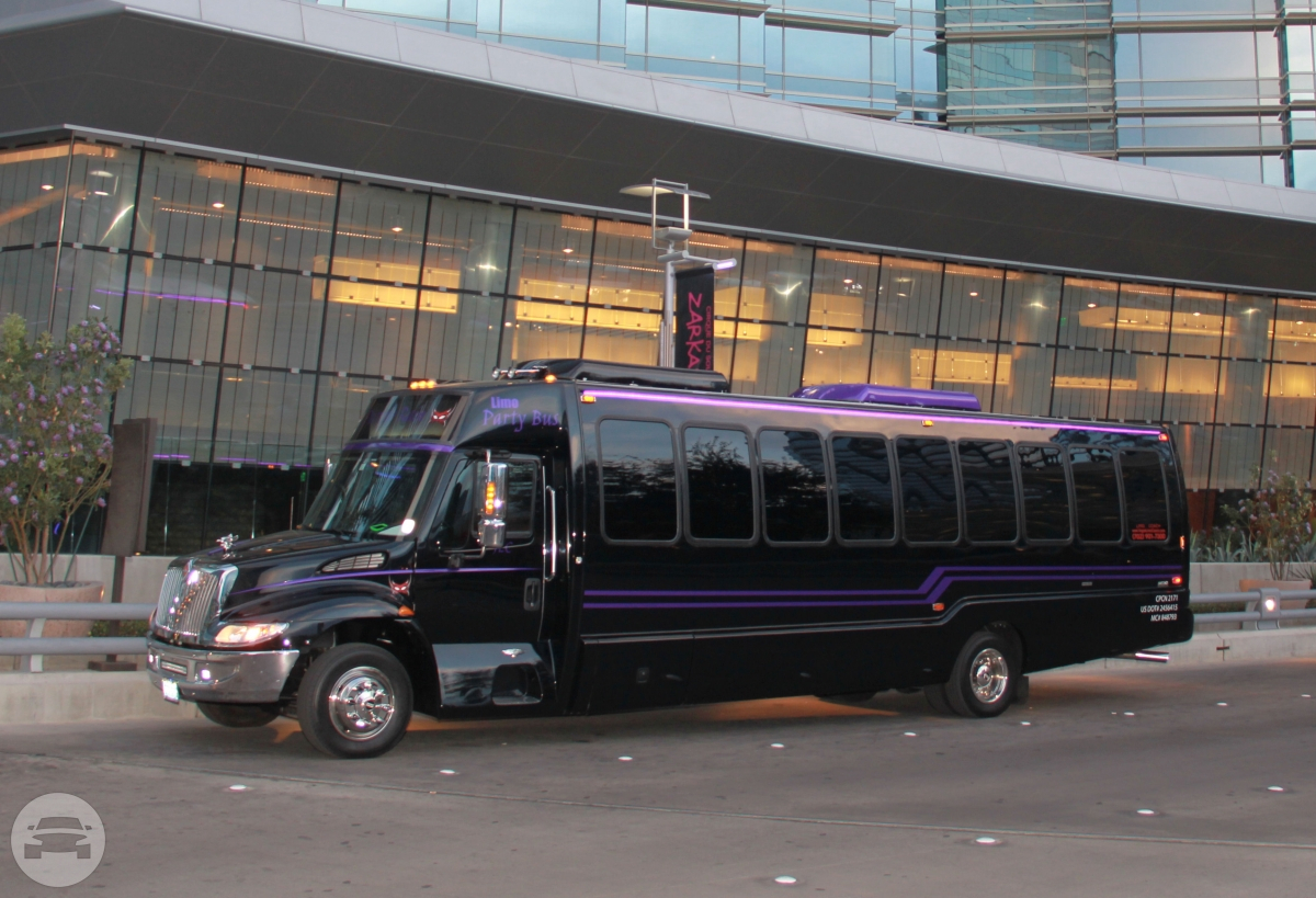 International Limo Bus
Party Limo Bus /


 / Hourly HKD 0.00

