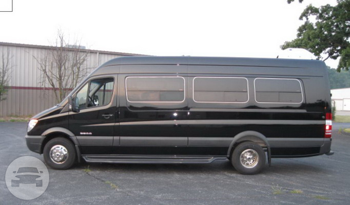 14 Pax Mercedes Sprinter Van
SUV /


 / Hourly HKD 0.00
