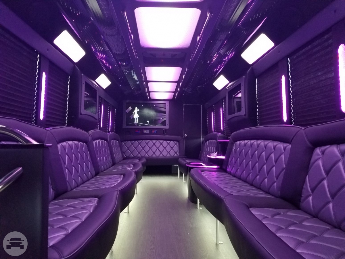 28 Passenger Bus Limo
Party Limo Bus /


 / Hourly HKD 175.00
