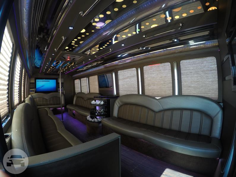 26 Passenger 2015 Ford Party Bus , Sofia
Party Limo Bus /


 / Hourly HKD 291.00
