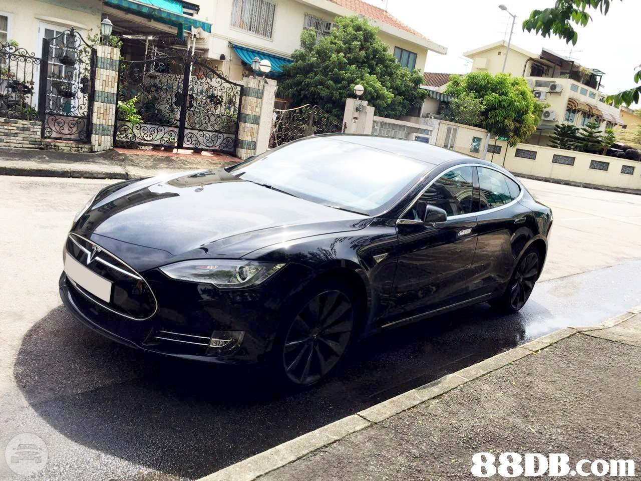 Tesla Model S
Sedan /
New Territories, Hong Kong

 / Hourly HKD 0.00
