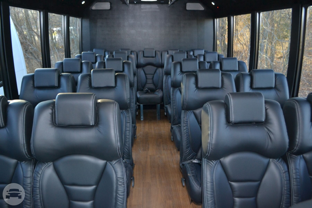 Shuttle Bus Limo
Coach Bus /


 / Hourly HKD 120.00

