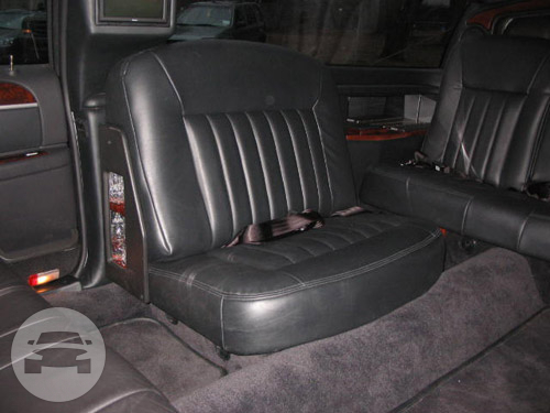8 Passenger Lincoln Stretch Limousine - Black
Limo /


 / Hourly HKD 0.00
