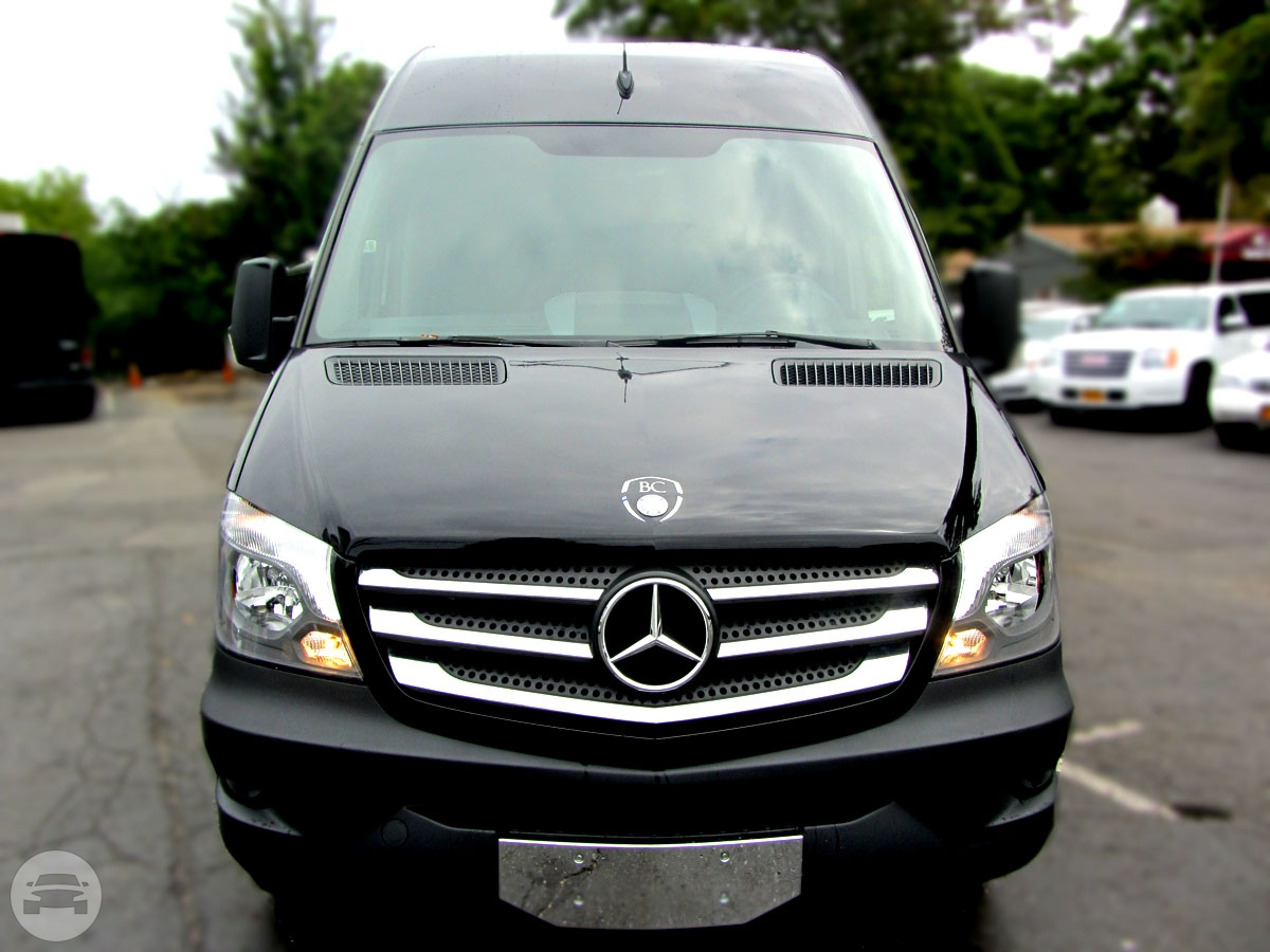 10 Passenger Mercedes VIP Luxury Limo Sprinter
Van /


 / Hourly HKD 145.00
