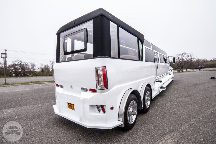 2014 International Ghost Party Bus
Party Limo Bus /


 / Hourly HKD 375.00
