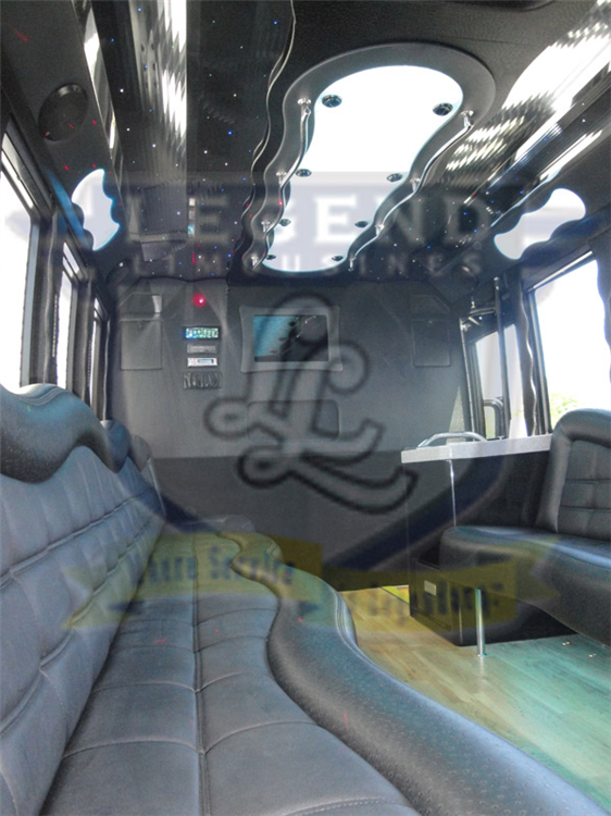 Black 20 Passenger Limo Bus
Party Limo Bus /


 / Hourly HKD 0.00
