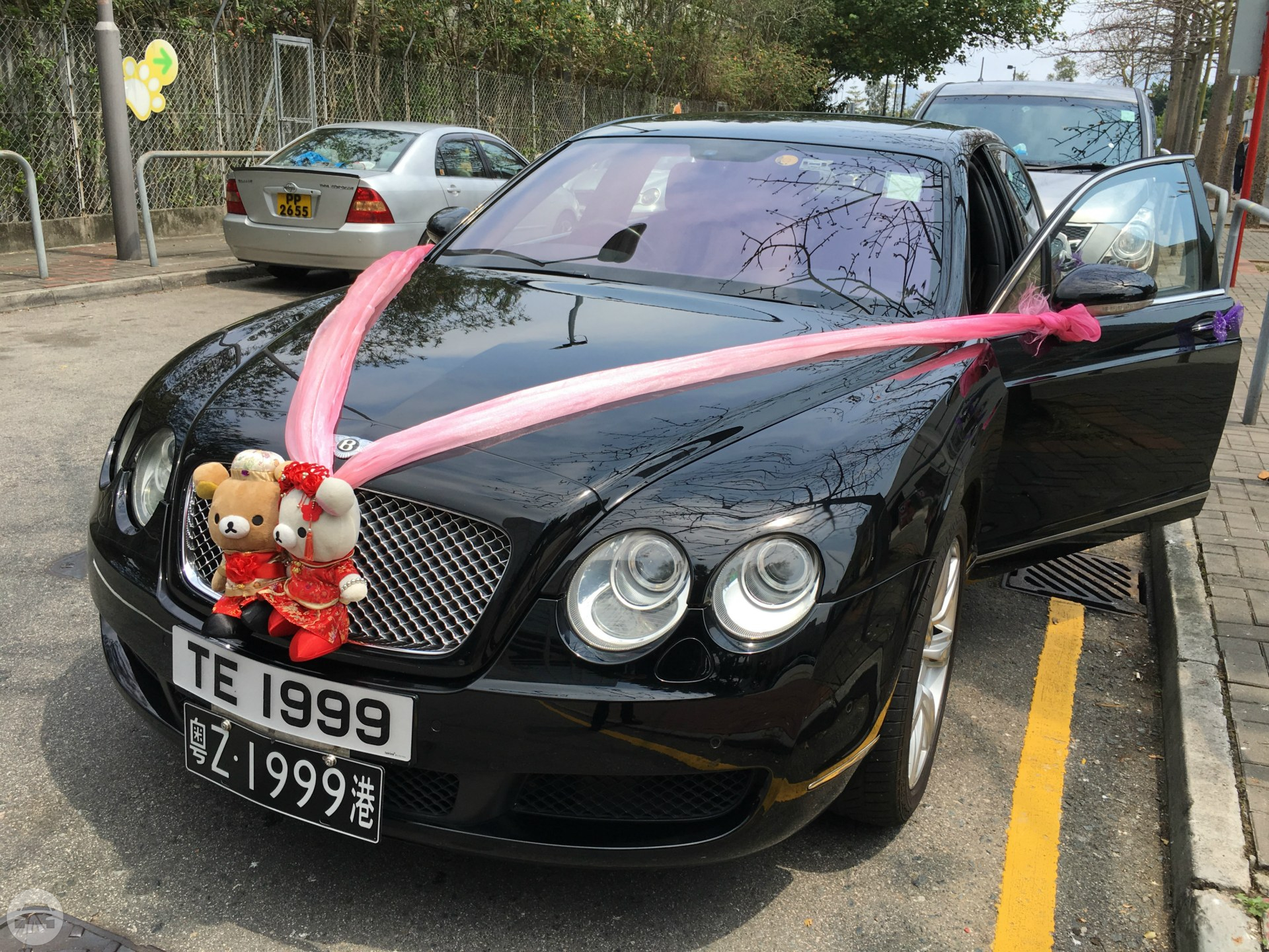 Bentley
Sedan /
New Territories, Hong Kong

 / Hourly HKD 749.00
