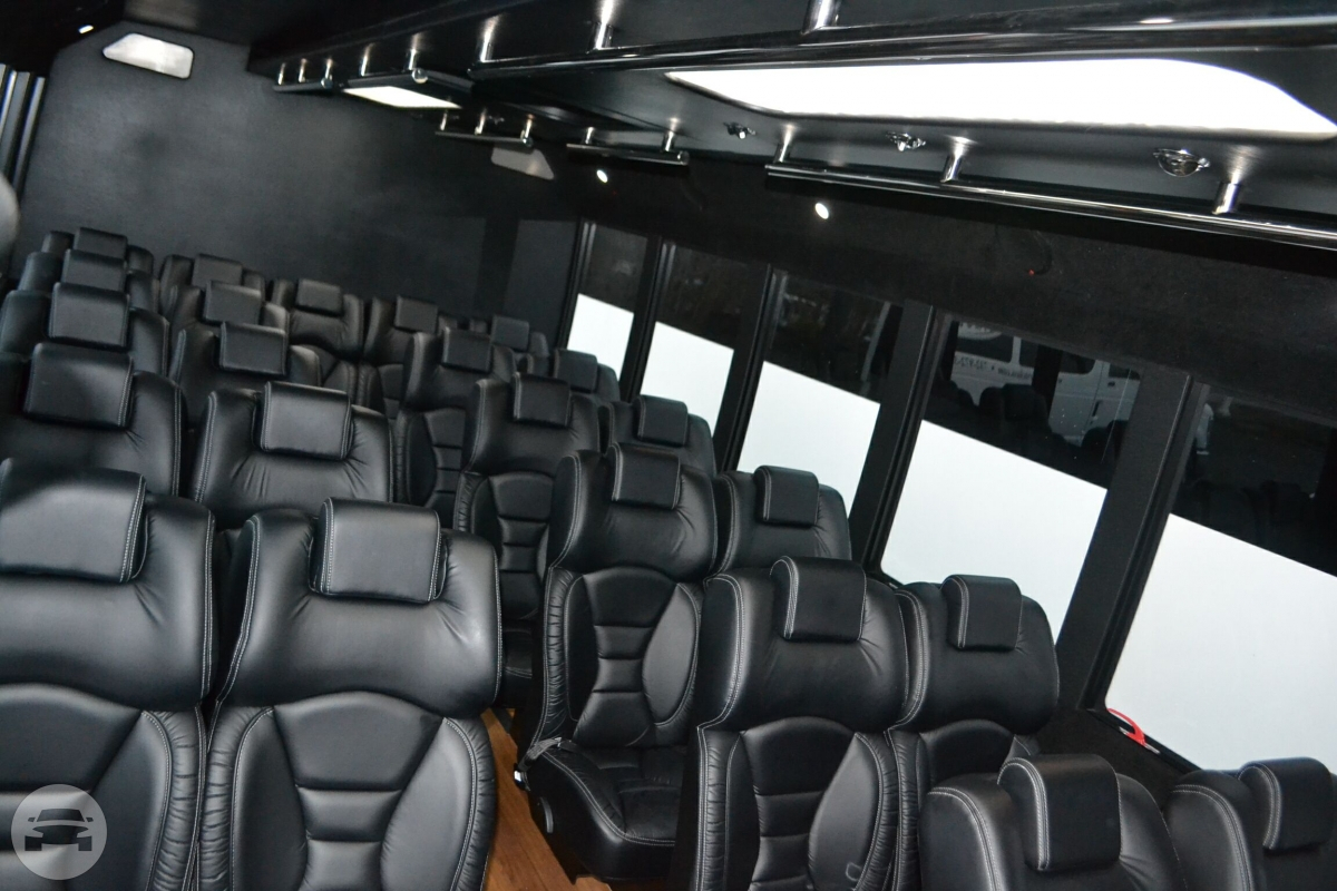 Shuttle Bus Limo
Coach Bus /


 / Hourly HKD 120.00
