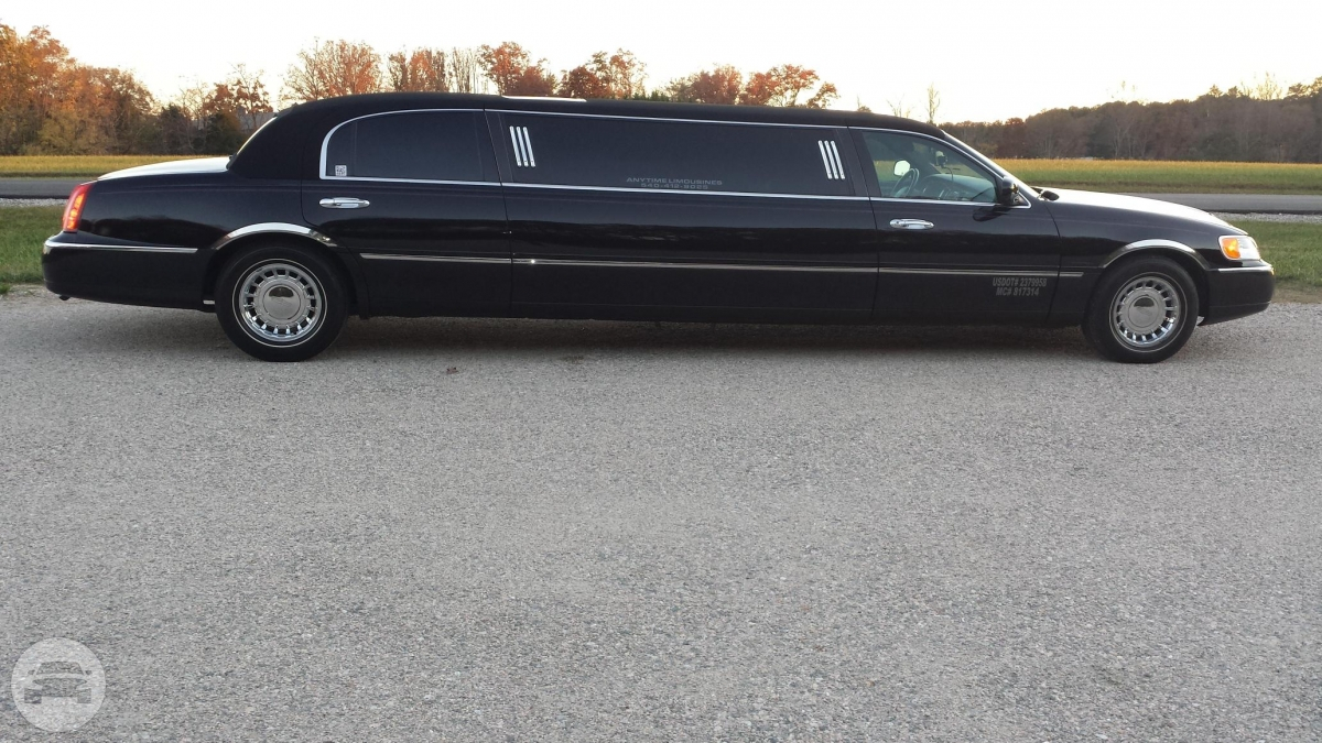 6 Passenger Black Lincoln Stretch Limousine
Limo /


 / Hourly HKD 110.00
