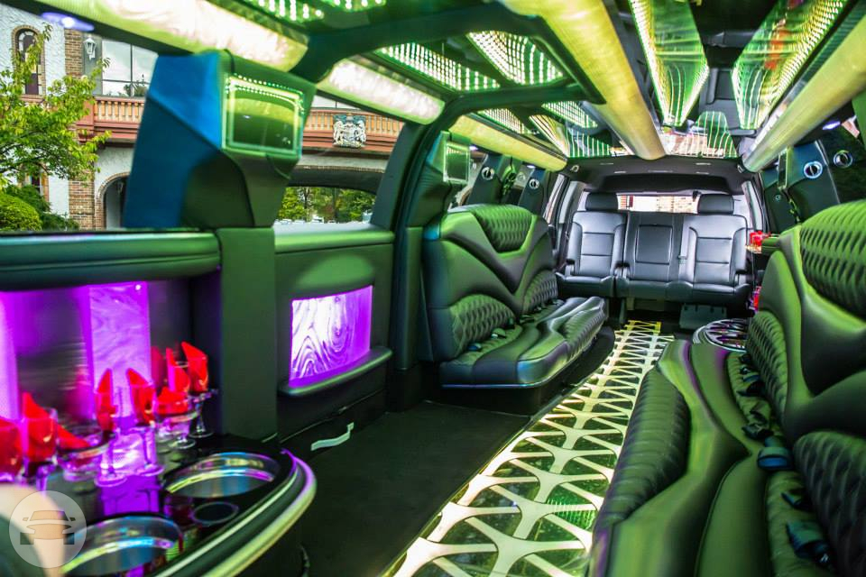 Denali Super Stretch
Limo /


 / Hourly HKD 0.00
