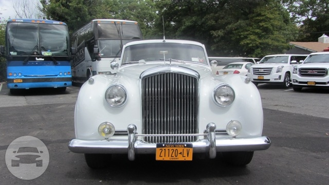 1956 Bentley Rolls Royce
Sedan /


 / Hourly HKD 0.00
