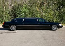 Lincoln Town Car Stretch Limo 6 Passenger
Limo /


 / Hourly HKD 65.00
