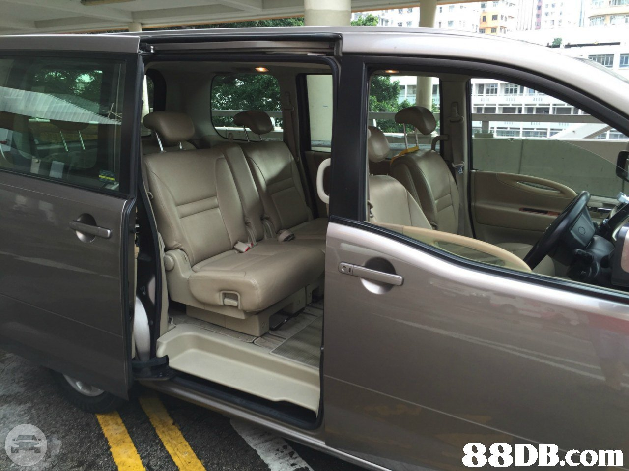 Nissan Elgrand
Van /
Yuen Long District, Hong Kong

 / Hourly HKD 0.00
