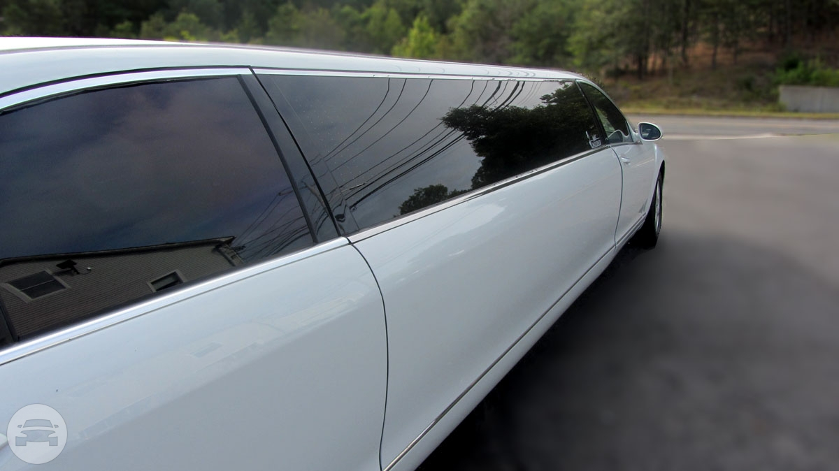 New Mercedes S 550 10 pass Limousine
Limo /


 / Hourly HKD 0.00
